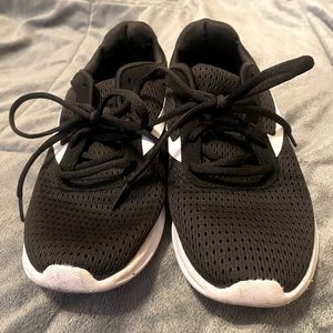 Women’s sneakers